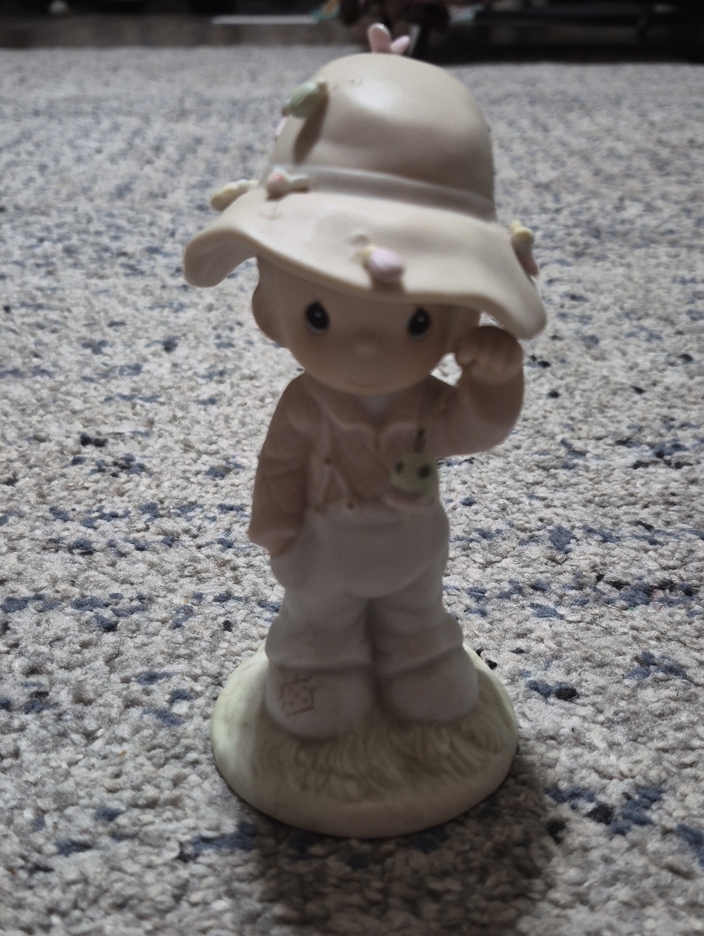 Precious Moments Porcelain Figurine - 'My Love Will Never Let You Go' 103497